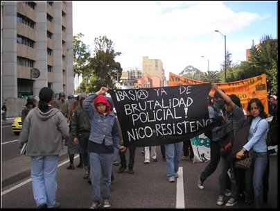 16 Manifestacion en contra de la brutalidad policiaca.jpg