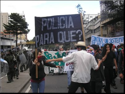 30 Manifestacion en contra de la brutalidad policiaca.jpg