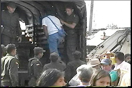 17 16 DETENIDO.jpg