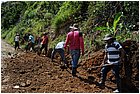 33-dintorni honduras. lavoro comunitario manutenzione strada.jpg