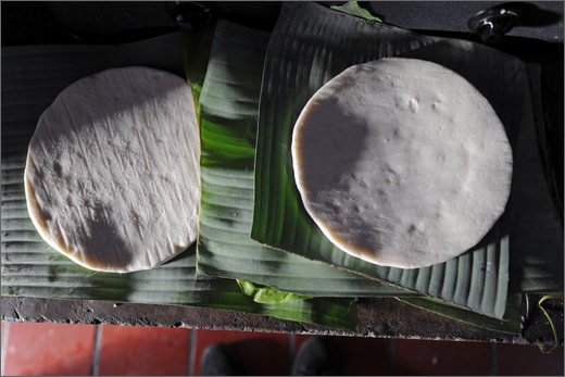 15-la quina. cucina scolastica. arepas.jpg