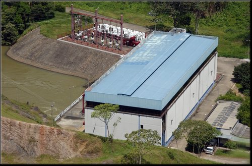 58 Centrale per la produzione di energia elettrica a Salvajina.jpg