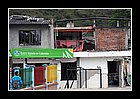 23 - cauca. toribo effetti dei combattimenti, sede banco agrario.jpg