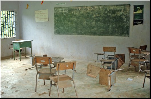 097 Uuniand La scuola.jpg
