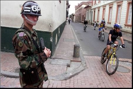Uribe-Presidente 18.jpg