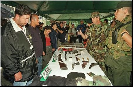 Uribe-Presidente 20.jpg