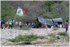 052 - huila.  el hobo. quebrada el pescador.  nell'accampamento.jpg