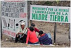 031 - huila. quebrada el pescador. manifesti nell'accampamento.jpg