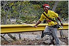 043 - huila. quebrada el pescador. blocco strada.jpg