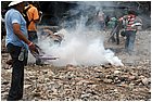 096 - huila. quebrada el pescador. scontri esmad manifestanti.jpg