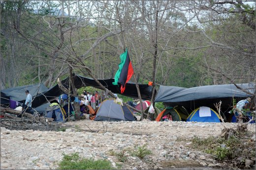 06 - huila. quebrada el pescador. accampamento della protesta.jpg