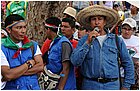 10 - huila. quebrada el pescador. accampamento della protesta. incontro movimento commissione ministeriale. benavidez e leonardo.jpg