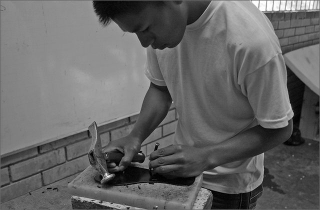 117791---colombia----nord-del-cauca.-san-francisco.-sede-cecidic.-centro-per-la-produzione-di-scarpe-dell'istituto----ago-2008-.jpg