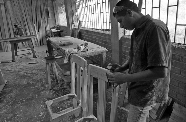 117843---colombia----nord-del-cauca.-san-francisco.-sede-cecidic.-falegnameria-e-carpenteria-dell'istituto----ago-2008-.jpg