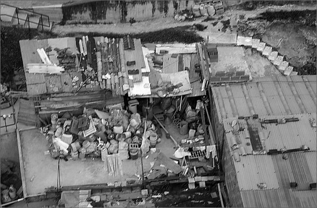 120372---colombia----antioquia.-medellin.-quartieri-poveri----set-2008-.jpg