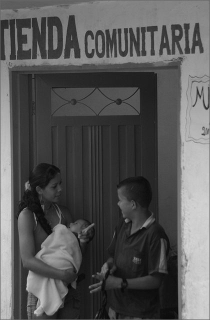 120714---colombia----antioquia.-municipio-di-san-luis,-corregimiento-di-buenos-aires-tienda-comunitaria----set-2008-.jpg