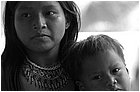 119823---colombia----choc---fiume-baud---el-morro---indigeni-embera.-giovane-indigena-con-figlio----ago-2008-.jpg