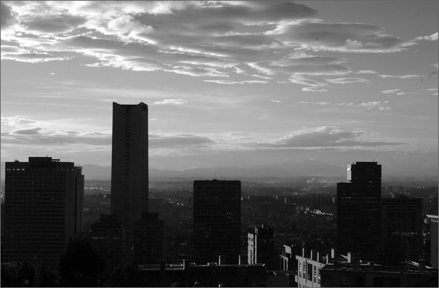 121769---colombia----colombia,-bogot.-universit-distrittale.-veduta-dela-citt----lug-2008-.jpg