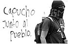 121356---colombia----antioquia.-medellin.-manifestazione-universitaria-contro-la-criminalizzazione.-incappucciato-dell'esmad-con-scritta-sul-muro-capu----ott-2008-.jpg