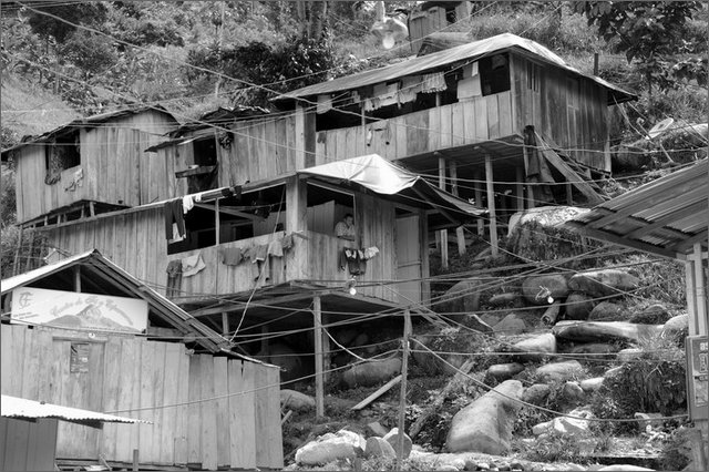 127908 - colombia - mina facil.  - giu 2012-.jpg
