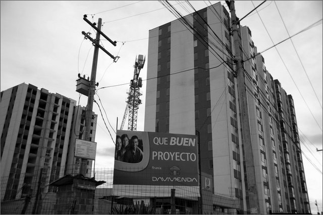 128184 - colombia - bogot. quartiere patio bonito  - giu 2012-.jpg