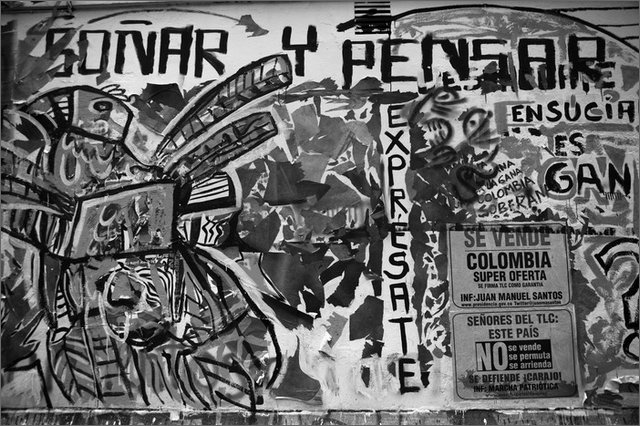 128235 - colombia - bogot. universit nazionale, murales  - giu 2012-.jpg