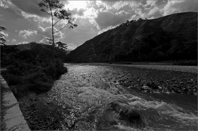 129288 - colombia - trinidad  - lug 2012-.jpg