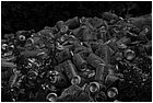 127872 - colombia - mina mocha. accumulo di lattine birra aguila  - giu 2012-.jpg