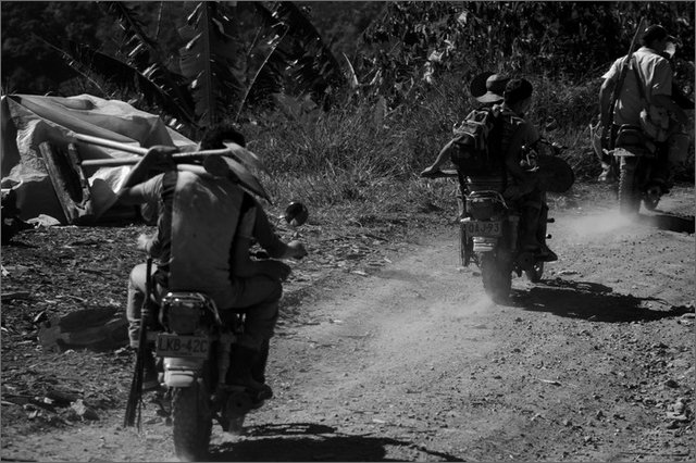 129726 - colombia - dintorni honduras. lavoro comunitario manutenzione strada  - lug 2012-.jpg
