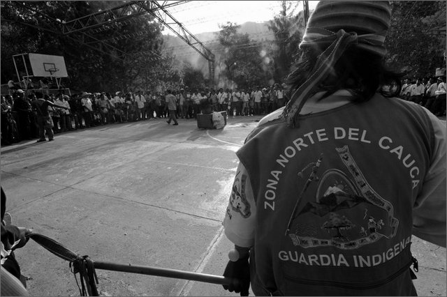 130076 - colombia - cauca. toribo. guradia indigena  - lug 2012-.jpg