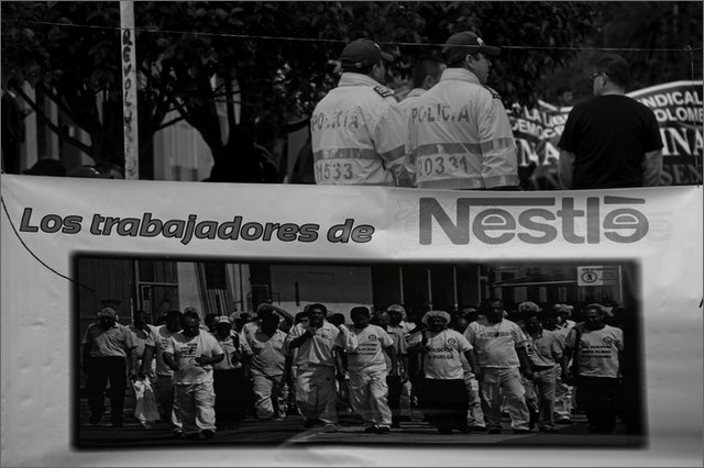 130271 - colombia - bogot. sinaltrainal 30 anni. manifestazione in piazza chacon  - lug 2012-.jpg