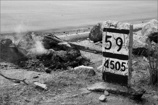 131675 - colombia - huila. quebrada el pescador. km 59, luogo degli scontri  - ago 2012-.jpg