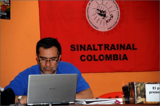 008- sinaltrainal 30 anni. edgar paez.jpg